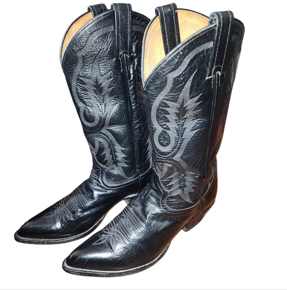 Tony Lama Other - Vintage Tony Lamas 2923 Black Leather Pointed Toe Western Cowboy Boot Size 91/2B
